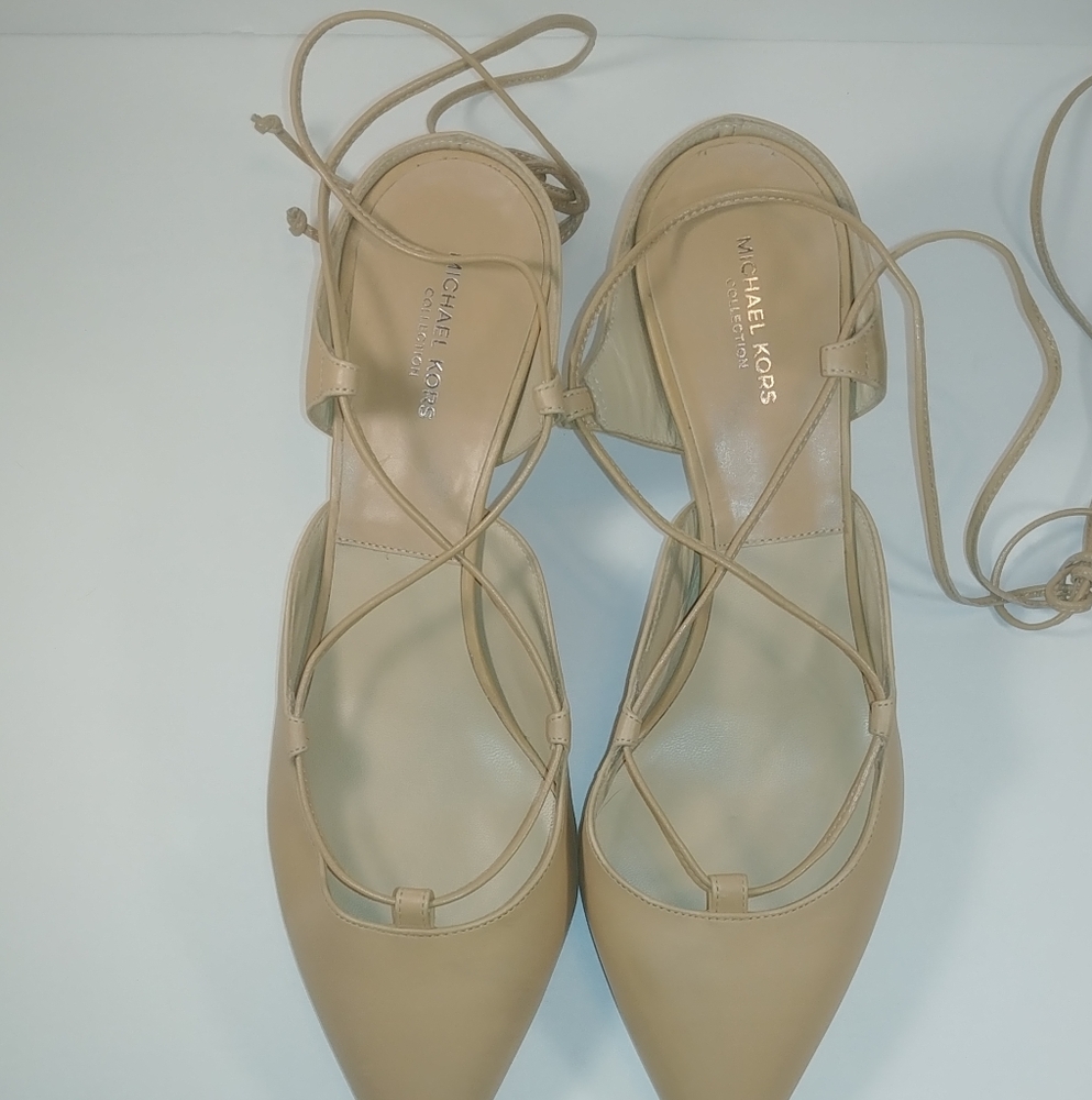 MK Collection. Leather kitten heel